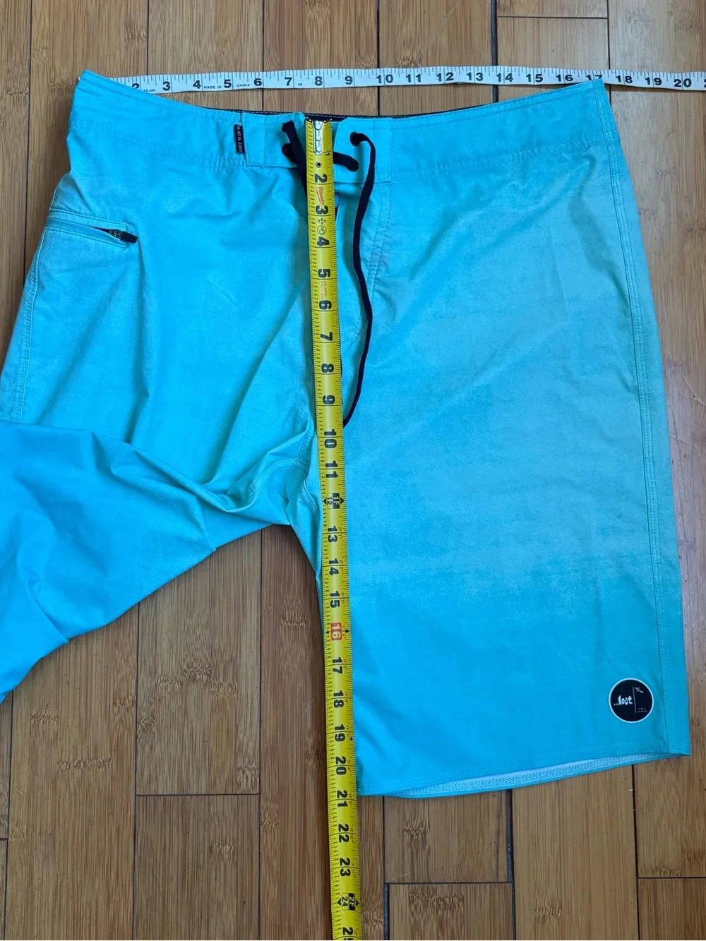 Blue / Aqua Men’s Board Shorts - Lost 33